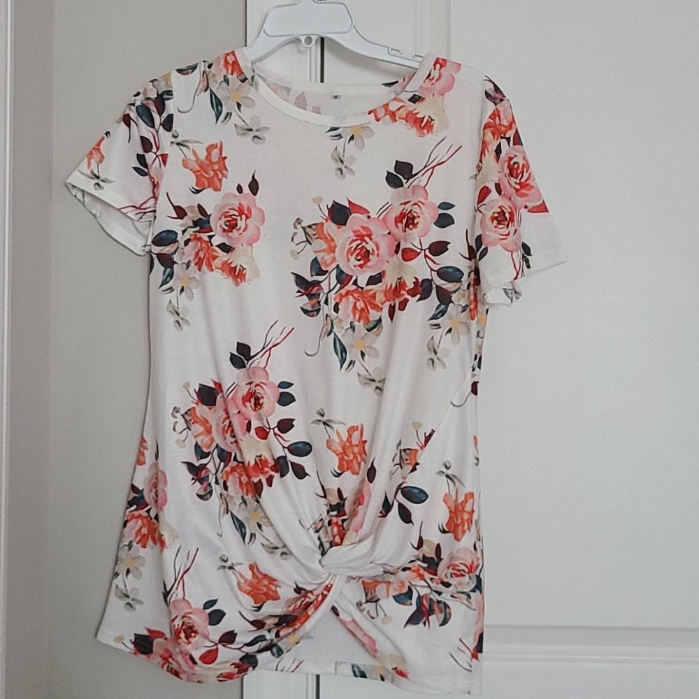 Women's Casual T Shirt Twist Knot Tops NWOT
